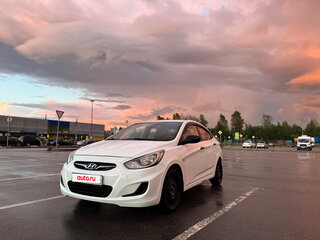 2014 Hyundai Solaris I, белый, 600000 рублей, вид 1