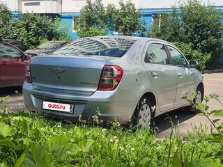 2013 Chevrolet Cobalt II, серебристый, 600000 рублей, вид 4