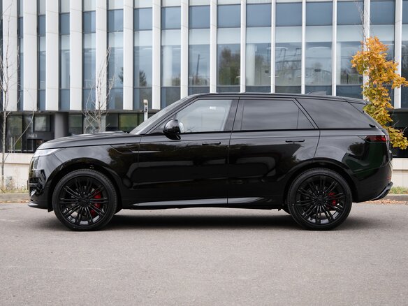 2026 Land Rover Range Rover Sport D350 III, чёрный, 18500000 рублей - вид 2