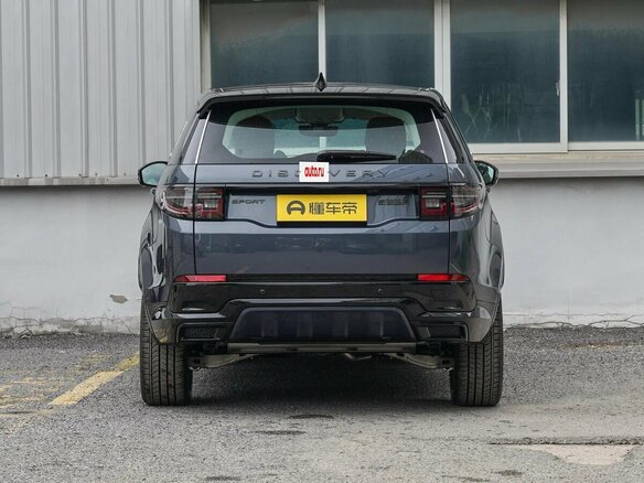 2025 Land Rover Discovery Sport I Рестайлинг, серый, 5885000 рублей - вид 5