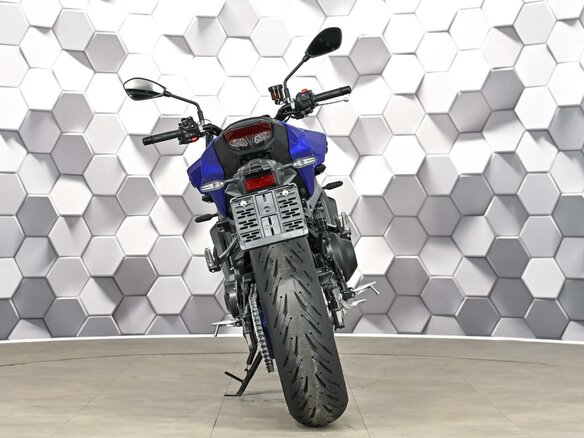2024 Yamaha MT-09 (FZ-09), синий, 1129000 рублей - вид 5