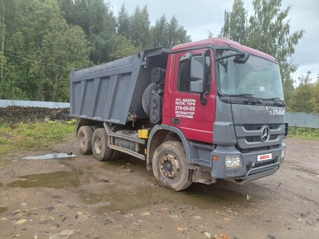 2011 Mercedes-Benz Actros, красный, 3670000 рублей, вид 1