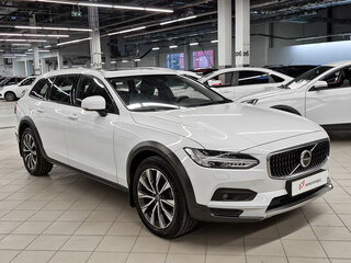 2021 Volvo V90 Cross Country I Рестайлинг, белый, 3799000 рублей, вид 2