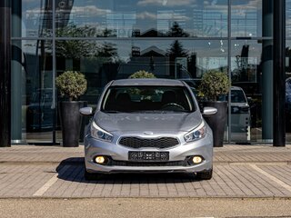 2013 Kia Ceed II, серебристый, 795000 рублей, вид 2