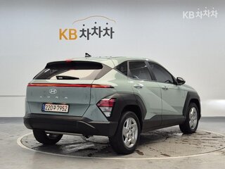 2022 Hyundai Kona I Рестайлинг, зелёный, 1770000 рублей, вид 3