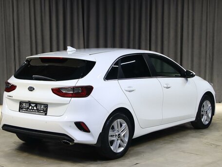 2020 Kia Ceed III, белый, 1599000 рублей, вид 2