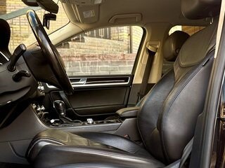 2016 Volkswagen Touareg II Рестайлинг, чёрный, 3500000 рублей, вид 5