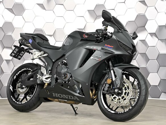 2025 Honda CBR 600RR, чёрный, 1419000 рублей