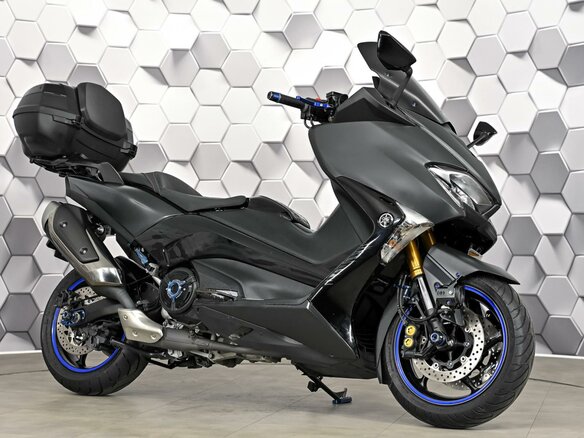 2017 Yamaha TMAX, серый, 869000 рублей