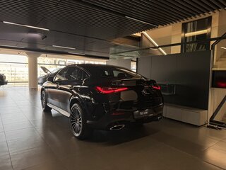 2025 Mercedes-Benz GLC Coupe 300 II (C254), чёрный, 8900000 рублей, вид 3