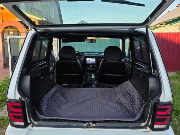 2007 Lada (ВАЗ) 2121 (4x4) I Рестайлинг, белый, 400000 рублей - вид 8
