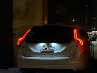2013 Volvo V60 I Рестайлинг, белый, 1300000 рублей, вид 2