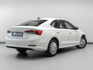 2021 Skoda Octavia IV (A8), белый, 2415000 рублей, вид 5