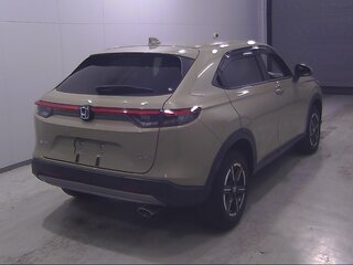 2023 Honda Vezel II, бежевый, 2300000 рублей, вид 2