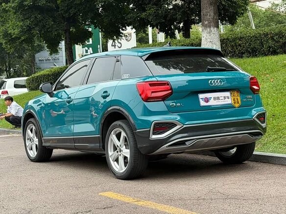 2022 Audi Q2 L 35 TFSI I Рестайлинг, голубой, 1710000 рублей - вид 3