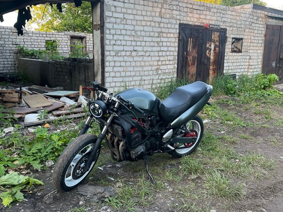 1998 Suzuki Bandit GSF 600, белый, 105000 рублей - вид 1