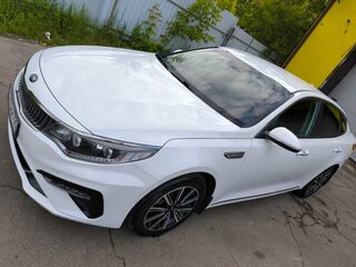 2018 Kia Optima IV Рестайлинг, белый, 1900000 рублей, вид 2