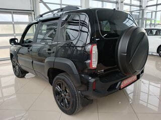 2023 Lada (ВАЗ) Niva Travel I, чёрный, 983000 рублей, вид 4