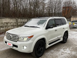 2012 Toyota Land Cruiser 200 Series, белый, 3899000 рублей, вид 3
