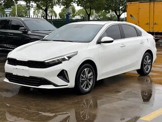 2023 Kia K3 II (China Market) Рестайлинг, белый, 1450004 рублей, вид 1