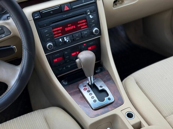 2007 Audi A4 III (B7), красный, 607000 рублей - вид 15