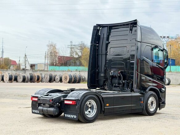 2026 Volvo FH, чёрный, 19500000 рублей - вид 4