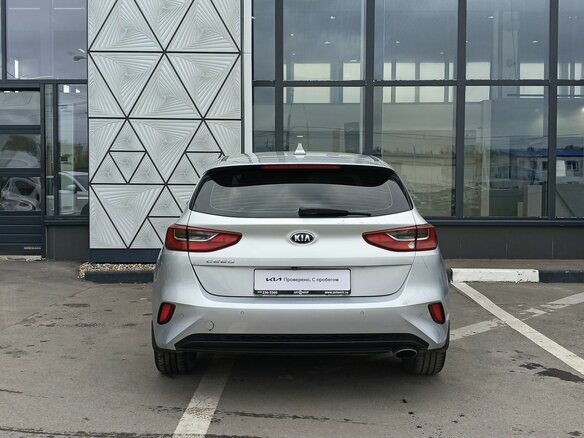 2018 Kia Ceed III, серебристый, 1589000 рублей - вид 5