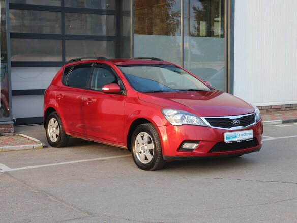 2010 Kia Ceed I Рестайлинг, красный, 640000 рублей - вид 6