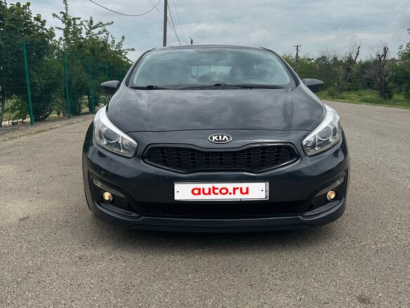 2016 Kia Ceed II Рестайлинг, серый, 990000 рублей - вид 1