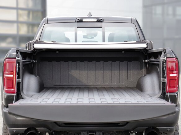 2026 Ram 1500 RHO V Рестайлинг, чёрный, 13290000 рублей - вид 15