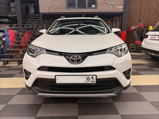 2017 Toyota RAV4 IV (XA40) Рестайлинг, белый, 2399000 рублей, вид 1