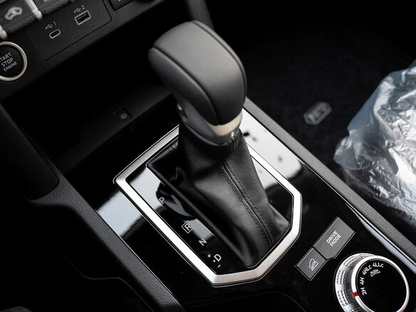 2026 Mitsubishi L200 VI, чёрный, 4100000 рублей - вид 14