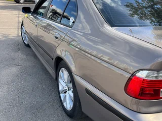2002 BMW 5 серии 530i IV (E39) Рестайлинг, бежевый, 705000 рублей, вид 3