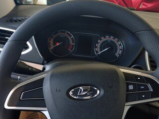 2026 Lada (ВАЗ) Vesta I Рестайлинг (NG), белый, 1581000 рублей, вид 5