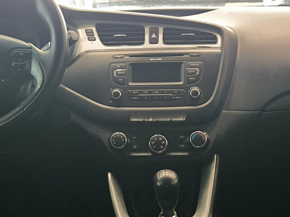 2013 Kia Ceed II, коричневый, 850000 рублей - вид 14