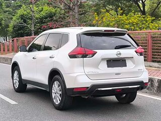 2023 Nissan X-Trail III Рестайлинг, белый, 1635000 рублей, вид 4