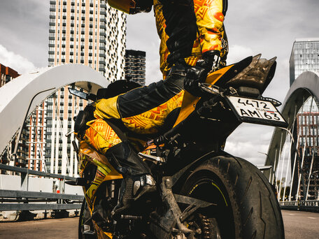 2018 BMW S 1000 RR, жёлтый, 1400000 рублей, вид 1