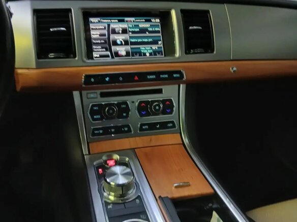 2014 Jaguar XF I Рестайлинг, чёрный - вид 10