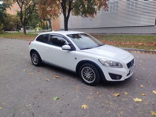 2012 Volvo C30 I Рестайлинг, белый, 800000 рублей, вид 3