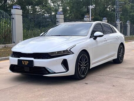 Kia K5 III