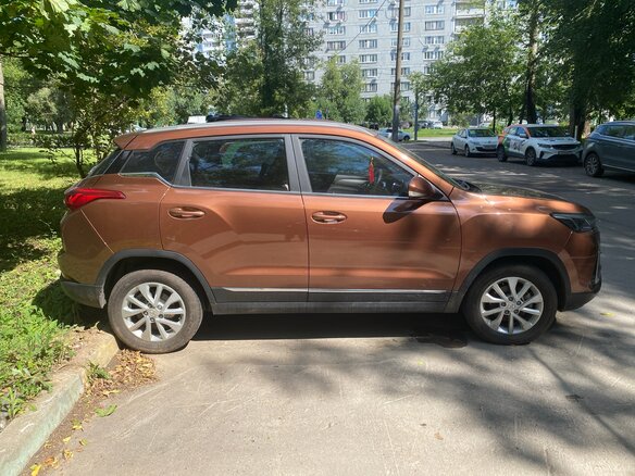 2023 BAIC X35, коричневый - вид 1