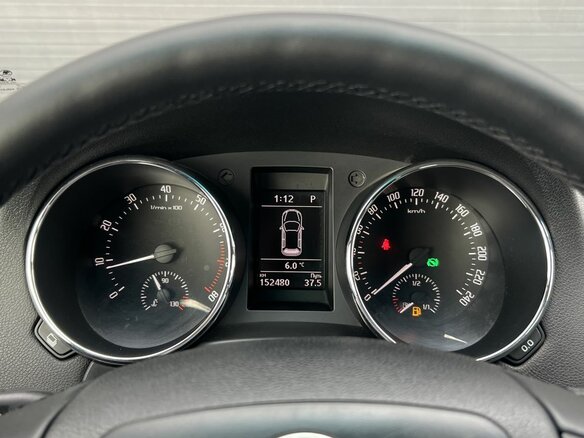 2013 Skoda Yeti I, оранжевый, 840000 рублей - вид 17