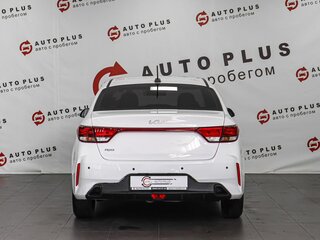 2021 Kia Rio IV Рестайлинг, белый, 1349000 рублей, вид 4