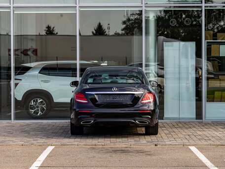 2016 Mercedes-Benz E-Класс 200 V (W213, S213, C238), чёрный, 2695000 рублей, вид 5