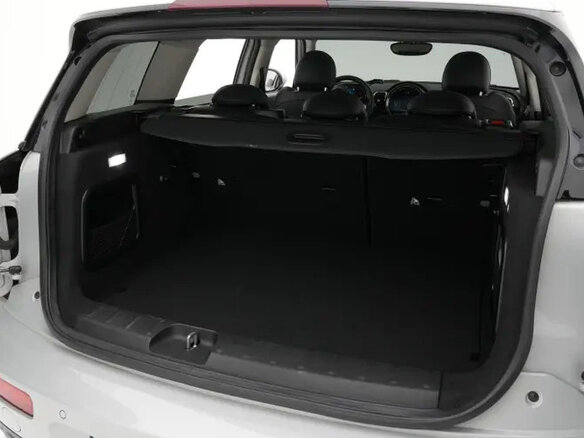 2023 Mini Clubman Cooper II Рестайлинг, серебристый, 2290000 рублей - вид 16