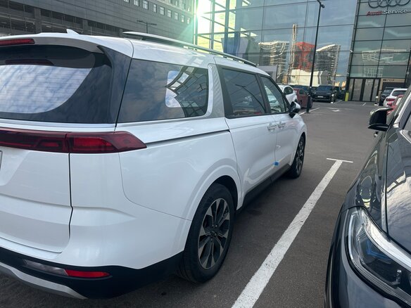 2022 Kia Carnival IV, белый - вид 4