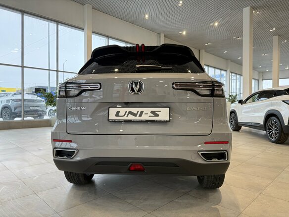 2025 Changan UNI-S I, серебристый - вид 4