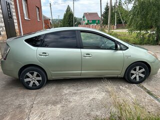 2006 Toyota Prius II Рестайлинг (XW20), серый, 480000 рублей, вид 4