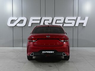 2020 Kia Rio IV Рестайлинг, красный, 1779000 рублей, вид 4