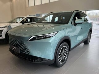 2026 Omoda C7, зелёный, 3099000 рублей, вид 2